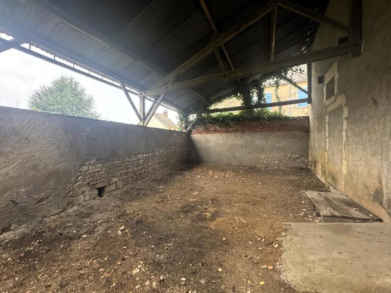 Maison - 412 m² - 8 pièces