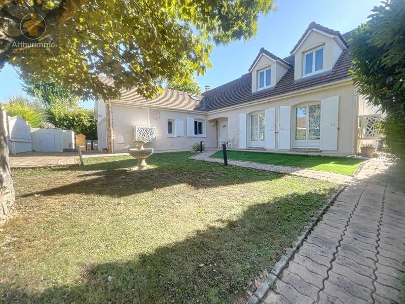 Maison - 176 m² - 7 pièces
