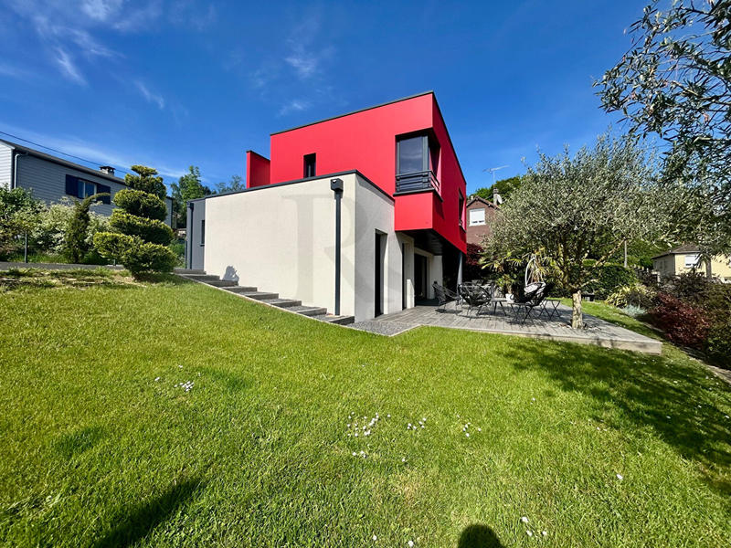 Maison - 130 m² - 5 pièces