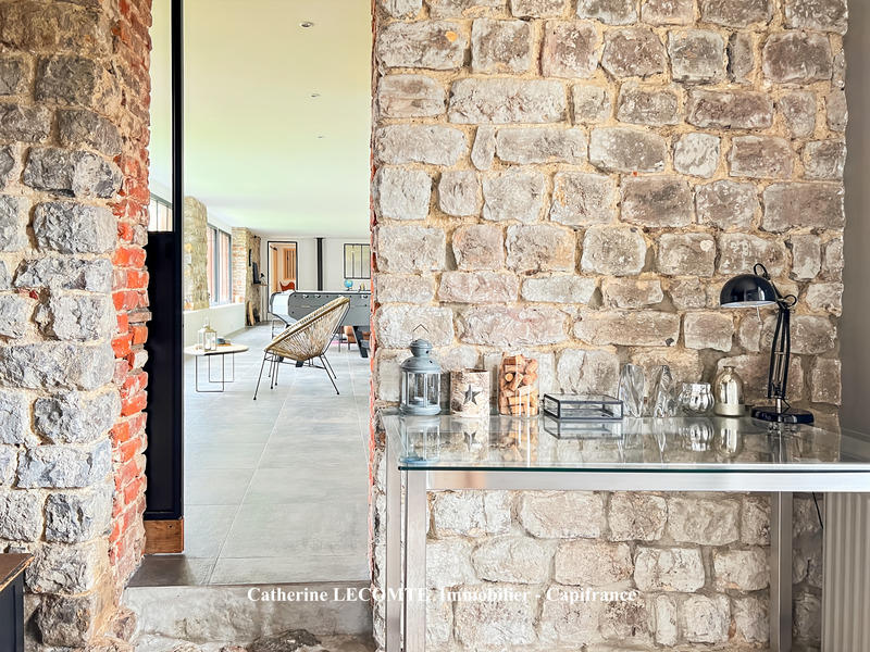 Maison - 285 m² - 10 pièces