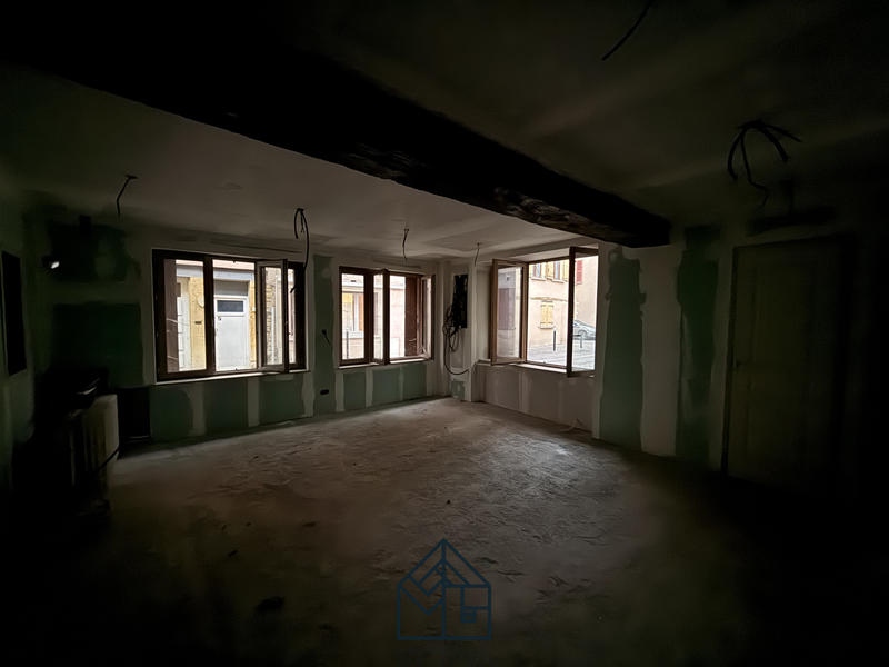 Maison - 95 m² - 6 pièces