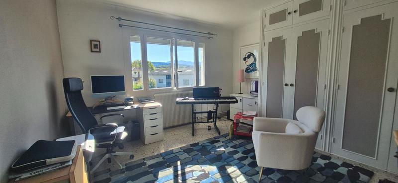 Maison - 230 m² - 8 pièces