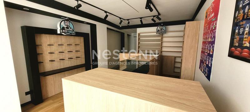 Local commercial - 45 m² - 2 pièces