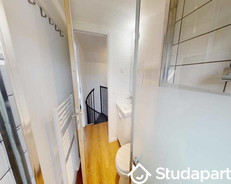 Chambre - 63 m² - 1 pièce