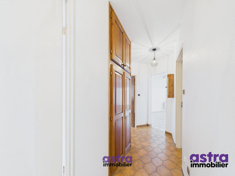 Appartement - 64 m² - 3 pièces