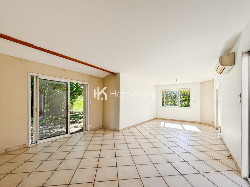 Maison - 96 m² - 5 pièces