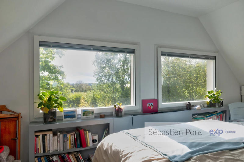 Maison - 269 m² - 9 pièces