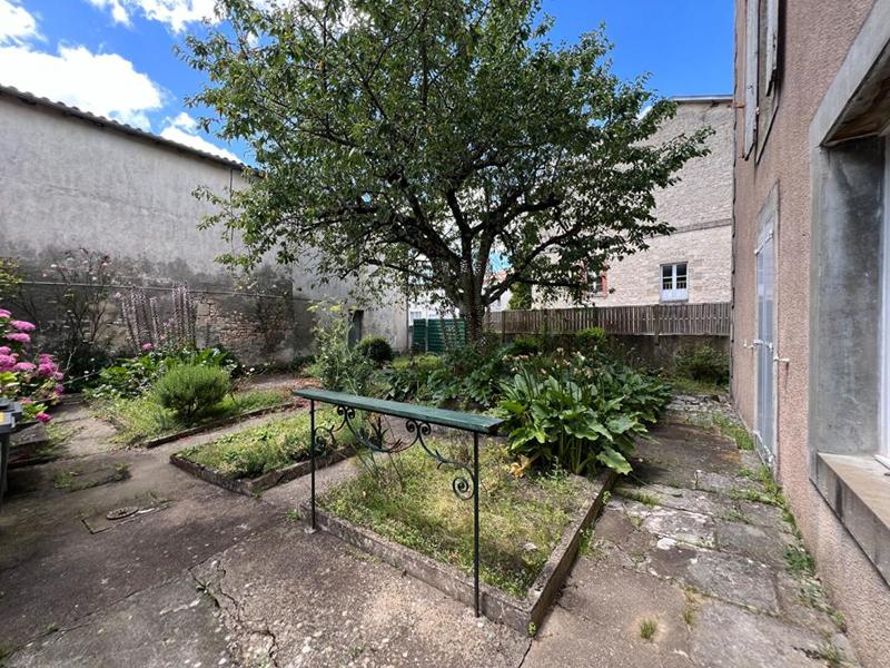 Maison - 137 m² - 8 pièces