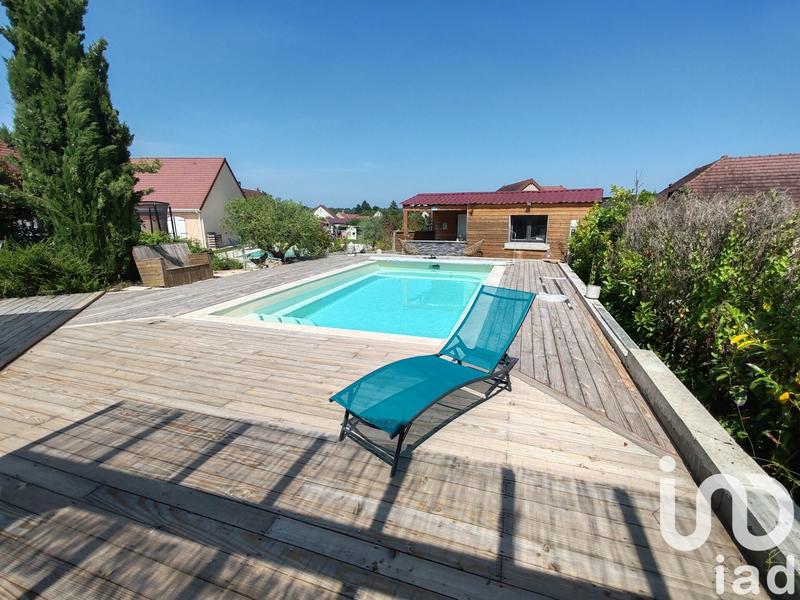 Maison - 180 m² - 7 pièces