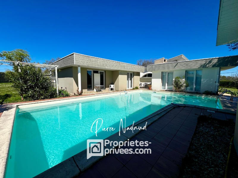 Maison - 207 m² - 5 pièces