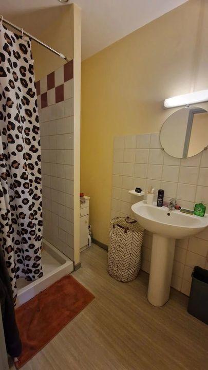 Maison - 225 m² - 10 pièces