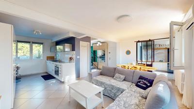 Maison - 95 m² - 5 pièces