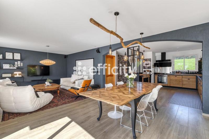 Maison - 155 m² - 5 pièces