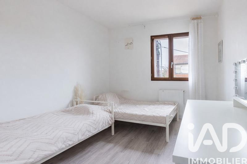 Maison - 122 m² - 7 pièces