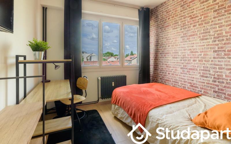 Chambre - 11 m² - 1 pièce