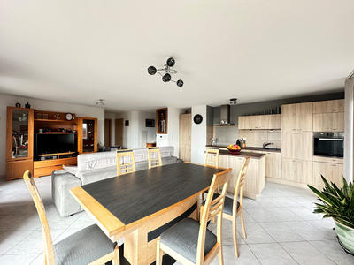 Appartement - 118 m² - 6 pièces