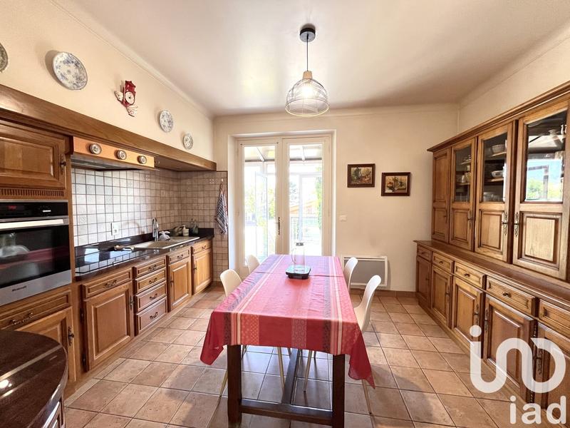 Maison - 137 m² - 6 pièces