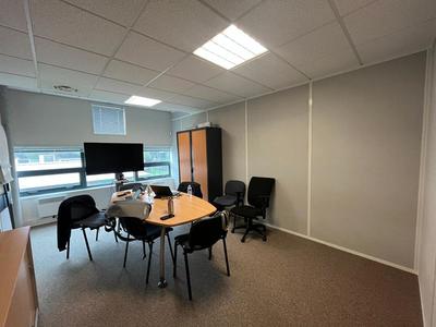 Bureau - 215 m²