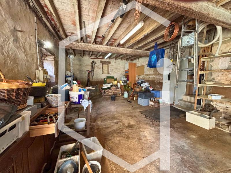 Maison - 180 m² - 3 pièces