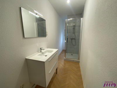 Appartement - 83 m² - 3 pièces