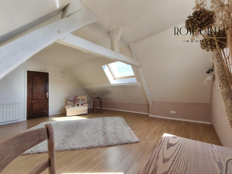 Maison - 200 m² - 7 pièces