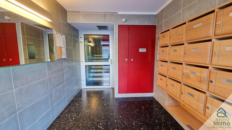 Appartement - 87 m² - 5 pièces