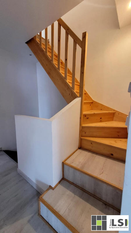 Maison - 156 m² - 8 pièces