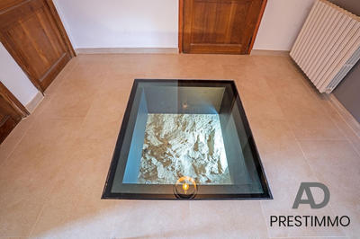 Villa - 238 m² - 6 pièces