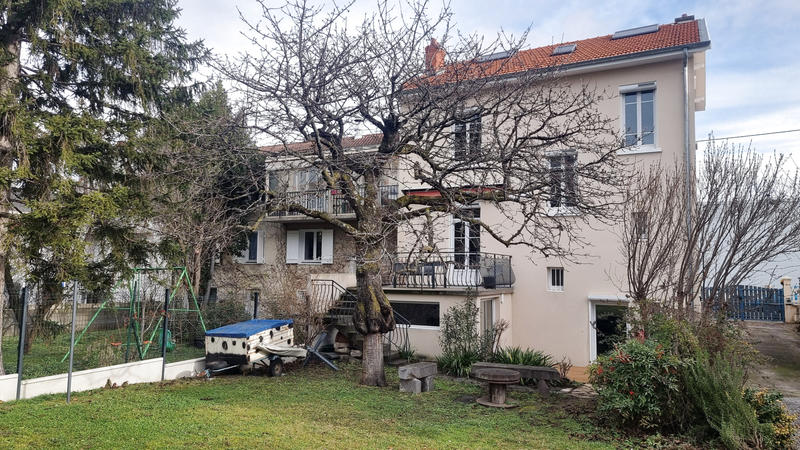 Maison - 186 m² - 8 pièces