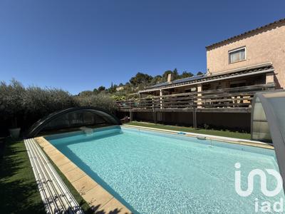 Maison - 165 m² - 6 pièces