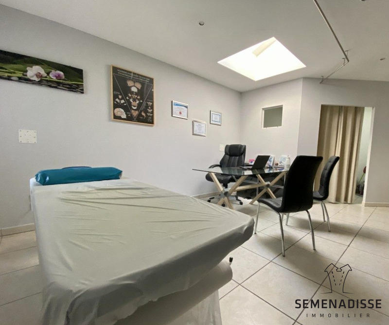 Local d'activités - 148 m²