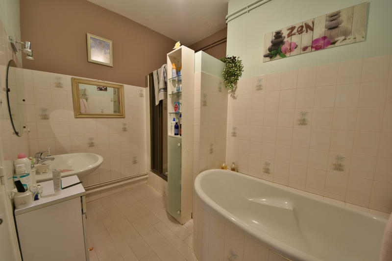 Appartement - 197 m² - 6 pièces