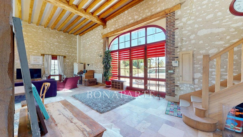 Maison - 280 m² - 7 pièces