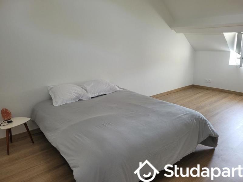 Chambre - 14 m² - 1 pièce