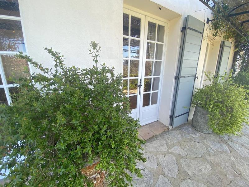 Maison - 401 m² - 9 pièces