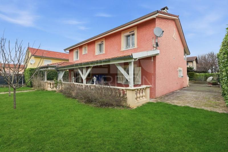 Maison - 157 m² - 6 pièces