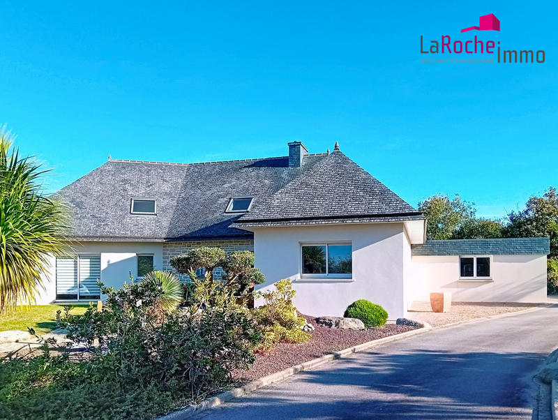 Maison contemporaine - 190 m² - 8 pièces