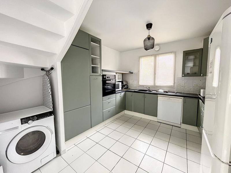 Appartement - 11 m² - 5 pièces