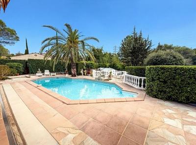 Villa - 142 m² - 6 pièces