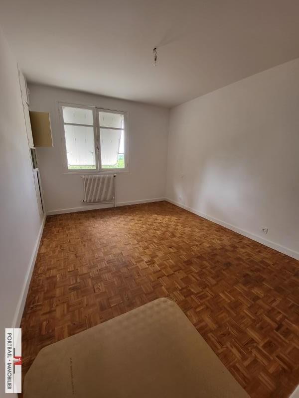 Maison traditionnelle - 189 m² - 7 pièces