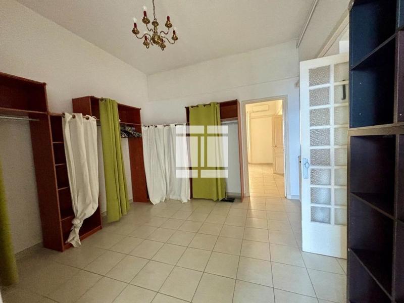 Appartement - 105 m² - 4 pièces