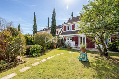 Maison - 122 m² - 5 pièces