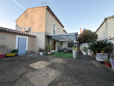 Maison - 99 m² - 4 pièces
