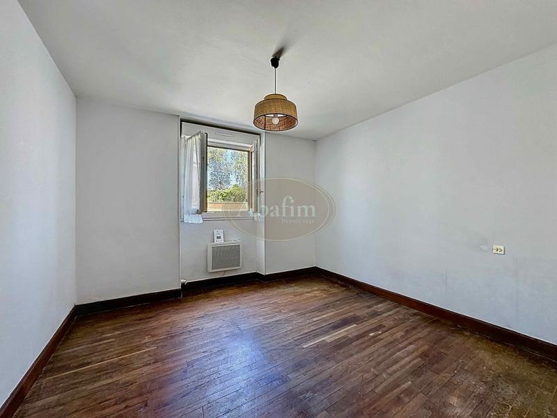 Maison - 98 m² - 5 pièces