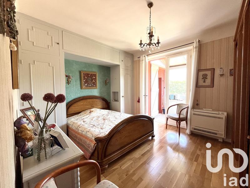 Maison - 137 m² - 6 pièces