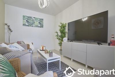 Chambre - 11 m² - 1 pièce