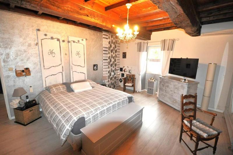 Propriété - 400 m² - 7 pièces