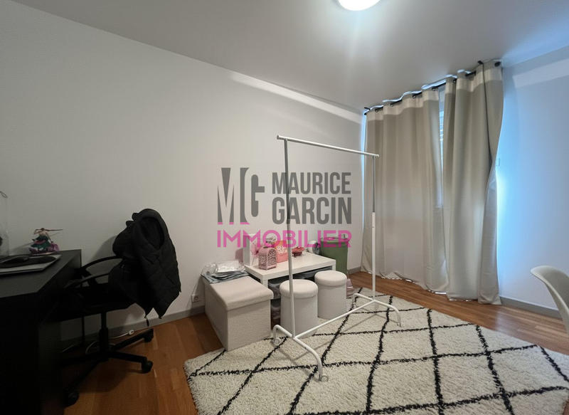 Appartement - 85 m² - 4 pièces