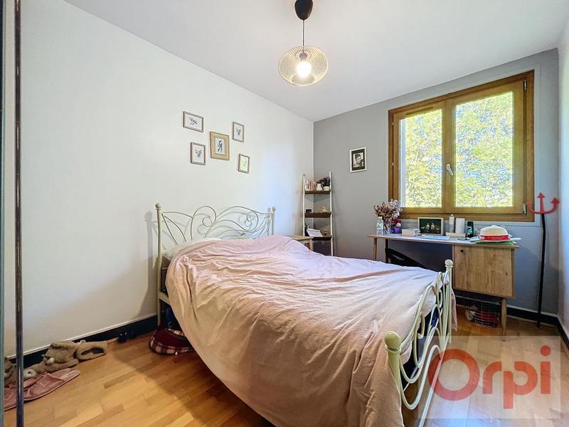 Appartement - 83 m² - 5 pièces