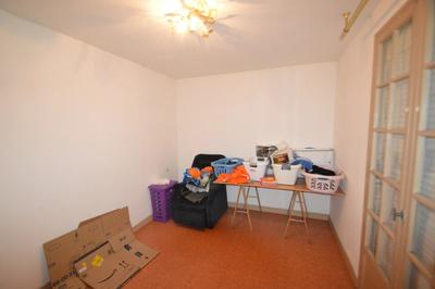 Maison - 96 m² - 5 pièces